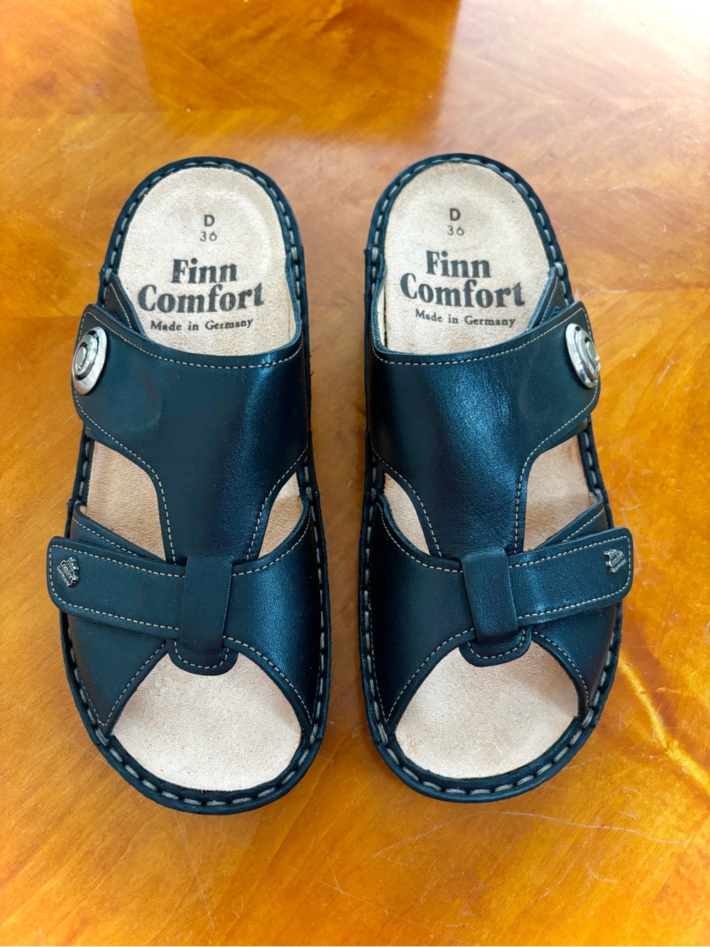 Finn Comfort Black Leather Slide Women Sandals with Tan Footbed-Brand New-